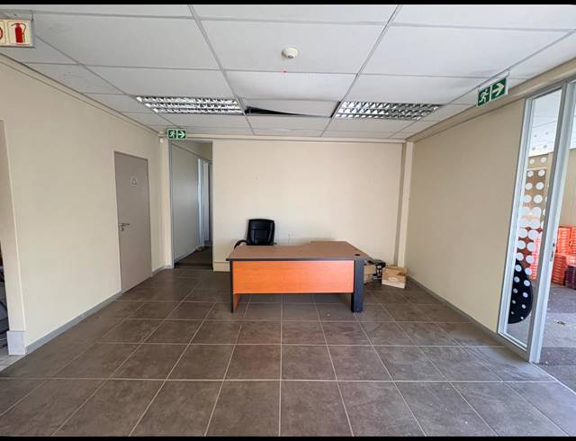 256M² OFFICE TO LET IN NOORDWYK